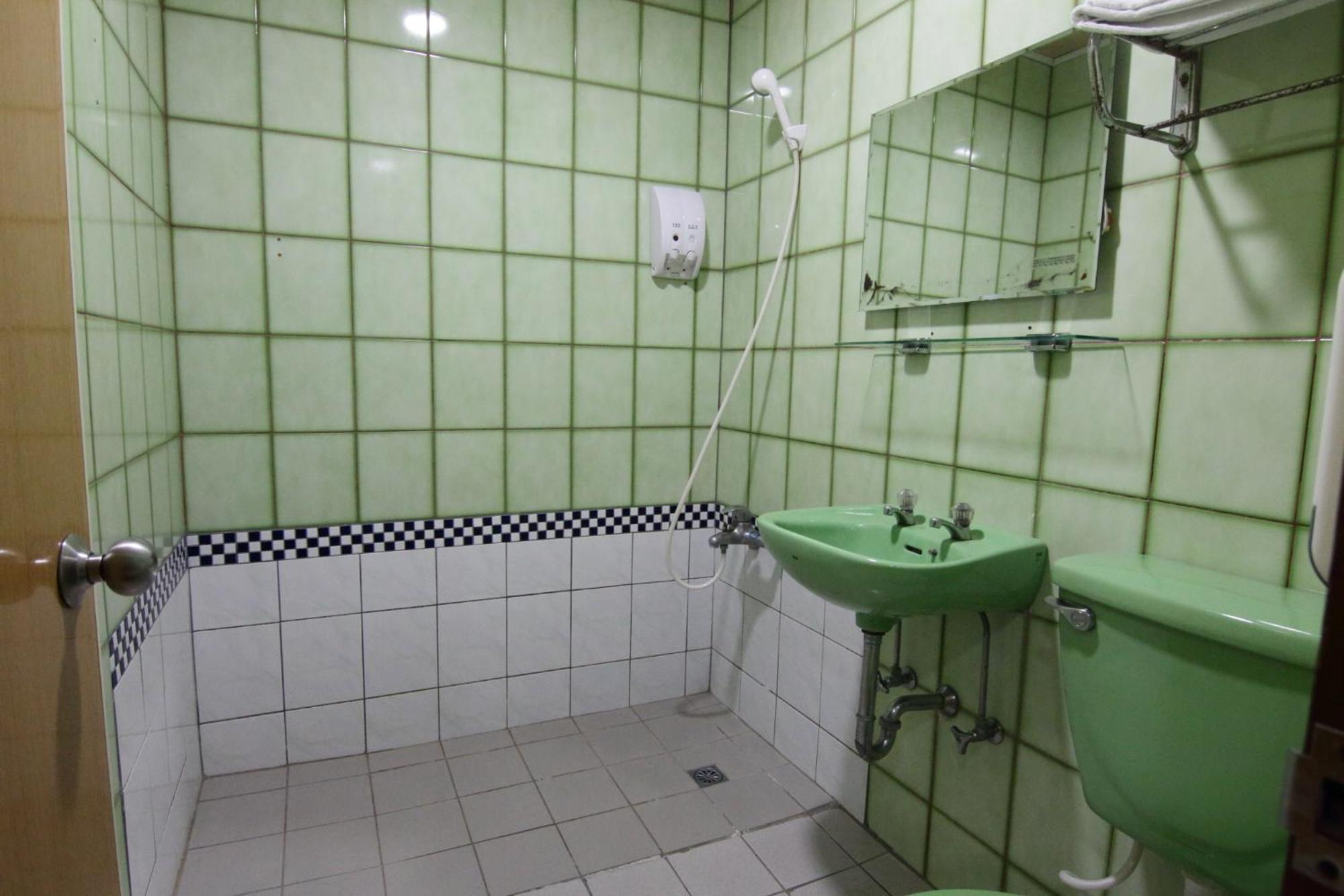 Baoshan Hotel Чжунлі Екстер'єр фото