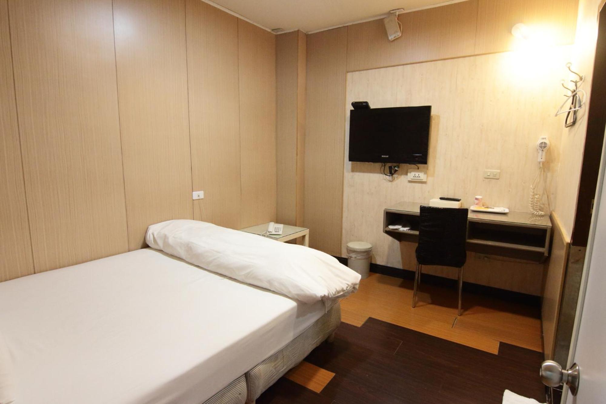 Baoshan Hotel Чжунлі Екстер'єр фото