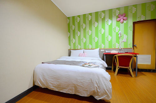 Baoshan Hotel Чжунлі Екстер'єр фото